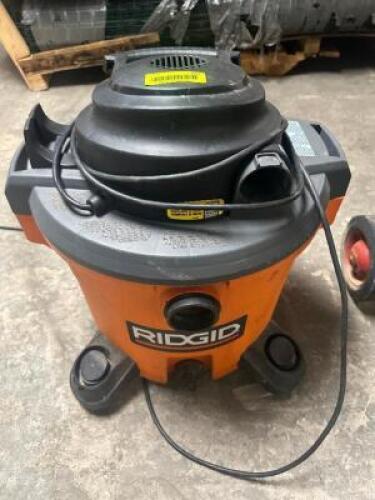 12 GALLON SHOP VAC