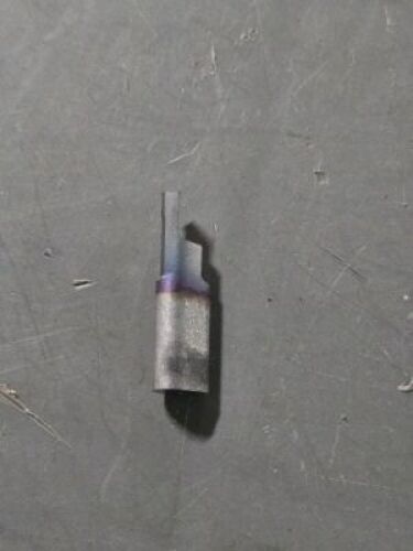 DESCRIPTION: (4) CARBIDE THREADING INSERTS BRAND/MODEL: PH HORN L105062018 RETAIL$: $205.20 QTY: 4