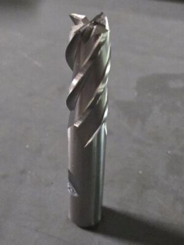DESCRIPTION: (2) COBALT SQ END MILLS BRAND/MODEL: HERTEL 41114216 SIZE: 1/2" DIA 1-1/4" LOC ` RETAIL$: $43.74 QTY: 2