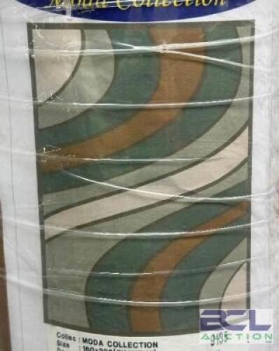 AREA RUG