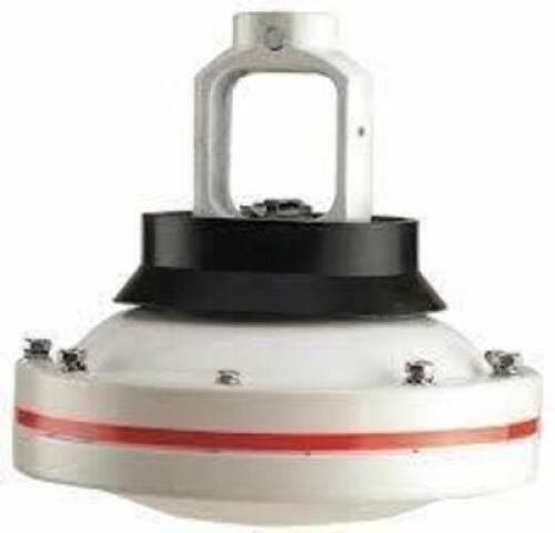 DESCRIPTION: (1) MOTOR HOUSING WITH YOKE BRAND/MODEL: DAYTON #30NZ66 RETAIL$: $196.04 EA QTY: 1
