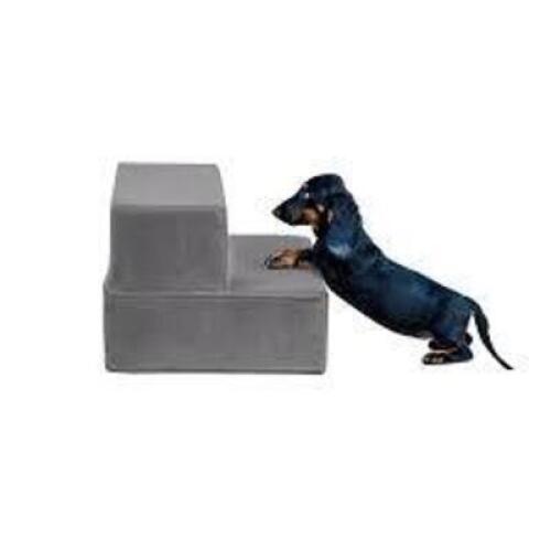 DESCRIPTION: (1) TWO STEP PETS STEP BRAND/MODEL: PETS BUY INFORMATION: GREY RETAIL$: $25.00 EA QTY: 1