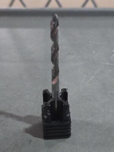 DESCRIPTION: (5) SOLID CARBIDE 8 FACET DRILL BITS BRAND/MODEL: LMT ONSRUD 67-905 SIZE: 0.1285" DIA RETAIL$: $209.40 QTY: 5