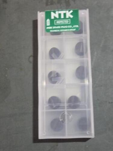 DESCRIPTION: (30)CERAMIC TURNING INSERTS BRAND/MODEL: NTK RCGX103P4815 RETAIL$: $519.80 QTY: 30