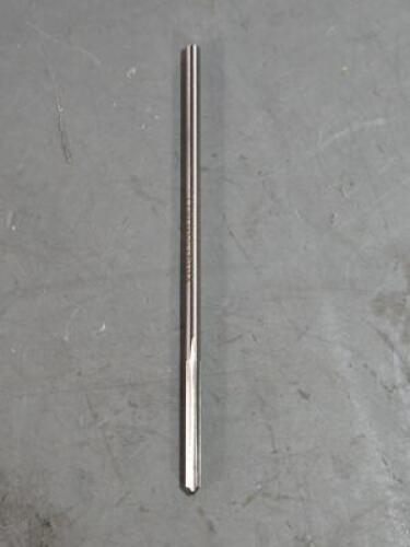 DESCRIPTION: (4) HSS CHUCKING REAMER BRAND/MODEL: WESTWARD 13H675 SIZE: 0.0960" DIA RETAIL$: $101.84 QTY: 4