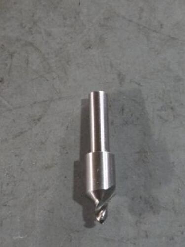 DESCRIPTION: (1) HSS DRILL COUNTERSINK BRAND/MODEL: NEW YORK TWIST DRILL 0125V19G QTY: 1