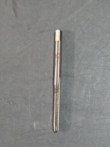 DESCRIPTION: (4) HSS STRAIGHT FLUTE TAP BRAND/MODEL: CLE-FORCE C69087 SIZE: #6-32 RETAIL$: $26.72 QTY: 4