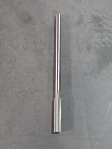 DESCRIPTION: (1) HSS CHUCKING REAMER BRAND/MODEL: VC 5-018-400 SIZE: 0.4000" RETAIL$: $41.20 QTY: 1