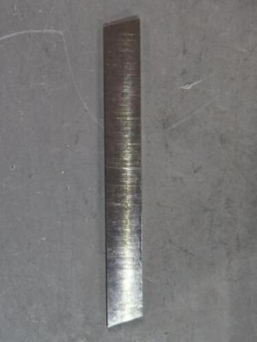 DESCRIPTION: (4) COBALT CUT-OFF BLADES BRAND/MODEL: WESTWARD 4WZY5 SIZE: 15 DEG. BEVEL 5" LONG 5/8" HT RETAIL$: $73.88 QTY: 4