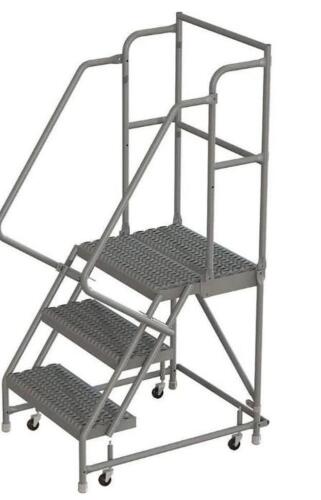DESCRIPTION: (1) 3-STEP ROLLING LADDER BRAND/MODEL: TRI ARC RETAIL$: $765.91 QTY: 1
