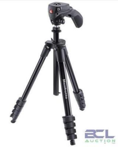 COMPACT ACTION ALUMINUM 5-SECTION TRIPOD KIT WITH HYBRID HEAD AND SMARTPHONE CLAMP