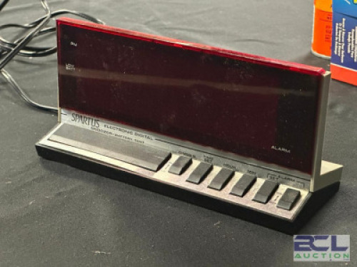 VINTAGE DIGITAL ALARM CLOCK