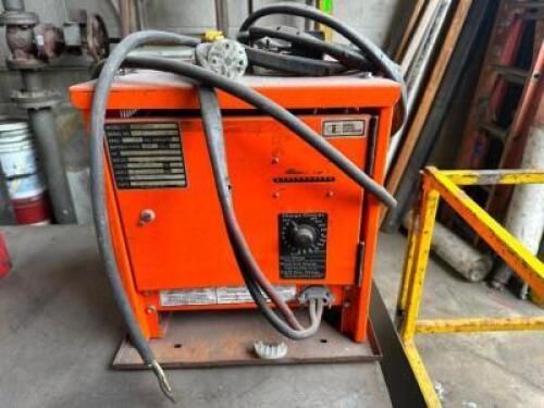 36 VOLT CHARGER.