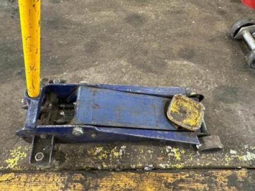 2 TON FLOOR JACK.
