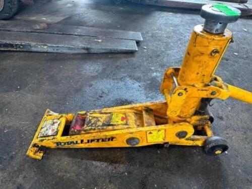 TOTAL LIFTER 7600 KG FLOOR JACK