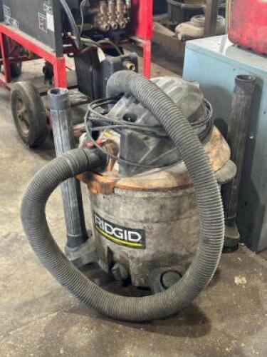 SHOP VAC