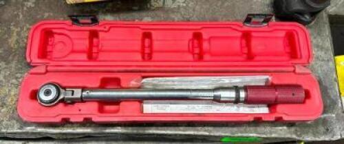 TORQUE WRENCH
