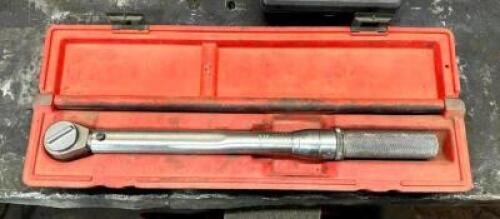 TORQUE WRENCH