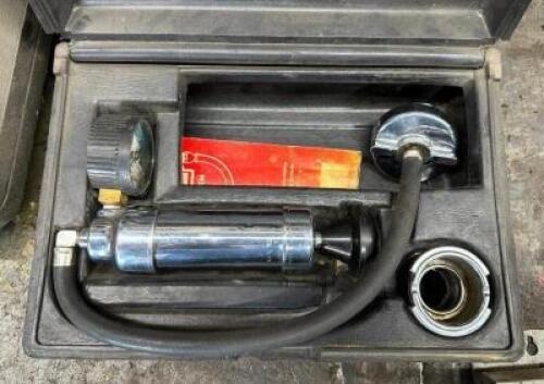 COOLING SYSTEM PRESSURE TESTER