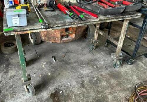 METAL WORKBENCH ON CASTERS