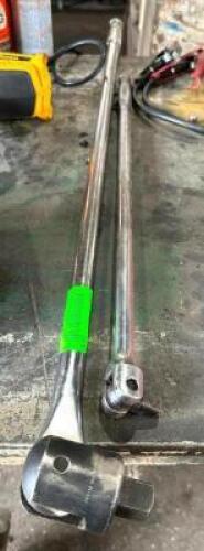 (2) BREAKER BARS