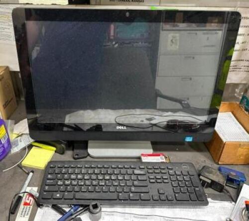 DELL DESKTOP COMPUTER WITH KEYBOARD AND MOUSE