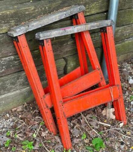 DESCRIPTION: (2) SAWHORSES LOCATION: LOT QTY: 1