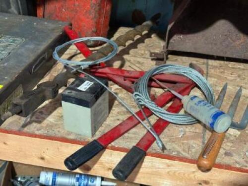 DESCRIPTION: ASSORTED TOOLS AS SHOWN LOCATION: WAREHOUSE QTY: 1