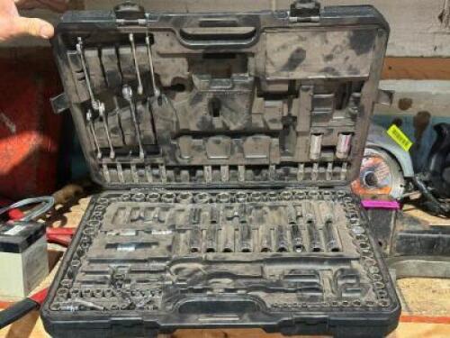 DESCRIPTION: MECHANICS TOOL SET LOCATION: WAREHOUSE QTY: 1