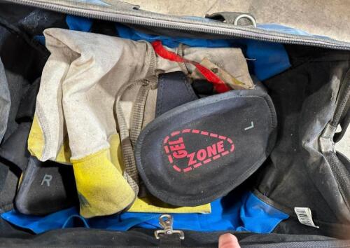 DESCRIPTION: BAG OF ASSORTED SAFETY CLOTHING AND KNEE PADS LOCATION: BACK WAREHOUSE QTY: 1