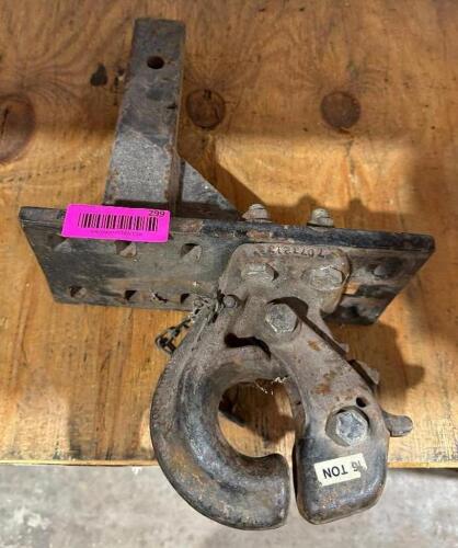 DESCRIPTION: 16 TON PINTLE HOOK HITCH LOCATION: BACK WAREHOUSE QTY: 1