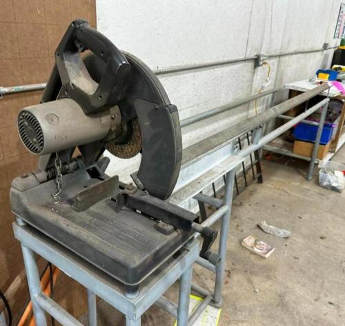 DESCRIPTION: PROFESSIONAL GRINDER WITH 110" STAND BRAND/MODEL: BLACK + DECKER LOCATION: BACK WAREHOUSE QTY: 1