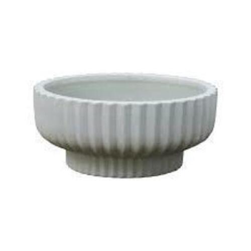 DESCRIPTION: (1) PLANTER POT BRAND/MODEL: BETTER HOMES AND GARDENS INFORMATION: WHITE SIZE: 12 IN RETAIL$: $16.00 EA QTY: 1