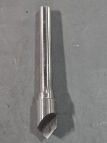 DESCRIPTION: (1) CARBIDE COUNTERSINK BRAND/MODEL: ULTRATOOL 91624 SIZE: 3/8" DIA 1/4" SD RETAIL$: $89.32 QTY: 1