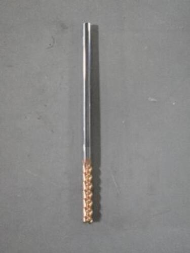 DESCRIPTION: (2) SOLID CARBIDE CORNER RADIUS END MILL BRAND/MODEL: ACCUPRO 084874158 SIZE: 1/4" dia 1-1/2" LOC RETAIL$: $105.04 QTY: 2