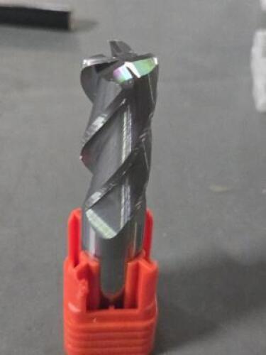 DESCRIPTION: (1) SOLID CARBIDE GP END MILL BRAND/MODEL: FULLERTON 32021 SIZE: 5/8" DIA RETAIL$: $169.78 QTY: 1