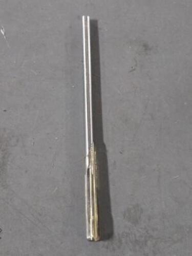 DESCRIPTION: (1) HSS CHUCKING REAMER BRAND/MODEL: MADE IN USA 02040129 SIZE: 15/64 RETAIL$: $133.03 QTY: 1