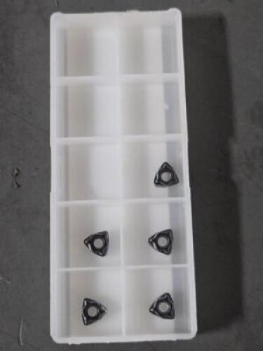 DESCRIPTION: (5) CARBIDE TURNING INSERTS BRAND/MODEL: TUNGALOY WXGU040308-TSW RETAIL$: $123.25 QTY: 5