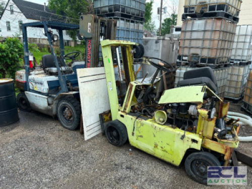 (2) ASSORTED NOT WORKING FORK LIFTS - SOLD FOR PARTS / SCRAP.