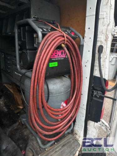 SENCO PC097 PORTABLE AIR COMPRESSOR