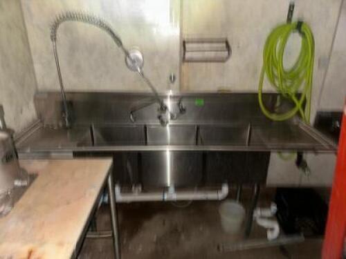 7' THREE WELL STAINLESS POT SINK W/ LEFT AND RIGHT DRY BOARD AND SPRAYER.