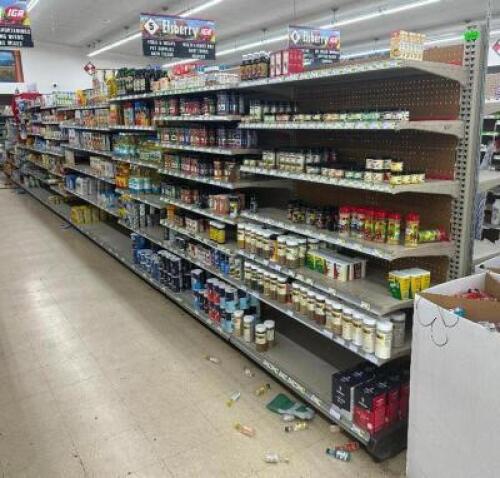 8-SECTION DOUBLE-SIDED GONDOA SHELVING