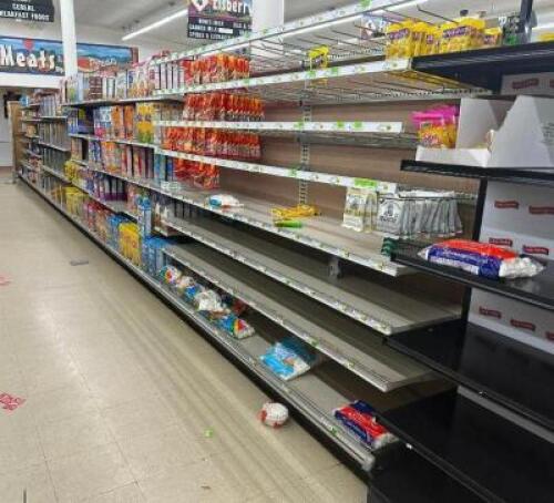 10-SECTION DOUBLE-SIDED GONDOLA SHELVING WITH ENDCAP