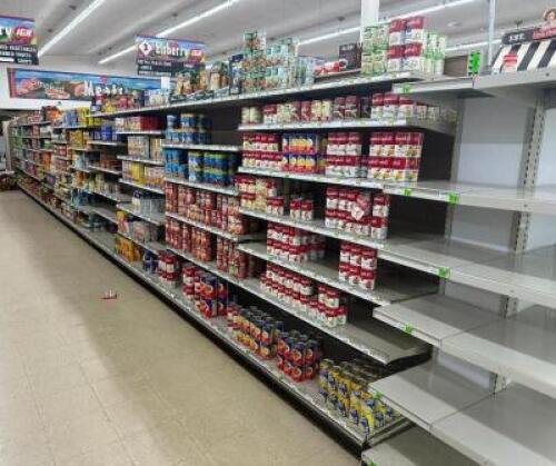 11-SECTION DOUBLE-SIDED GONDOLA SHELVING WITH ENDCAP