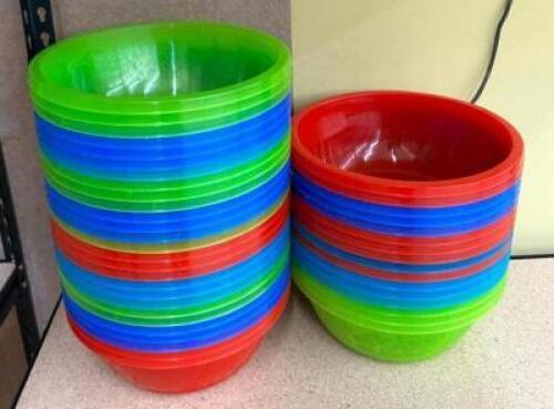 (44) PLASTIC MIXING BOWLS