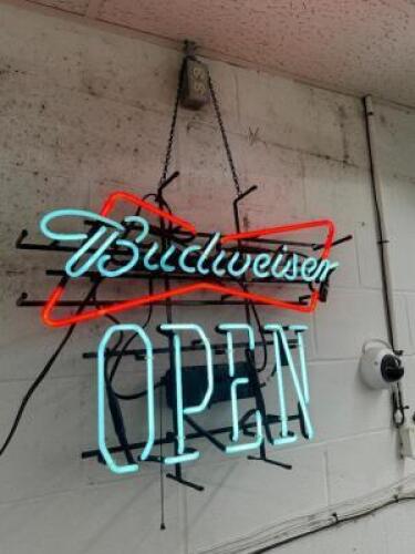 BUDWEISER OPEN NEON SIGN.