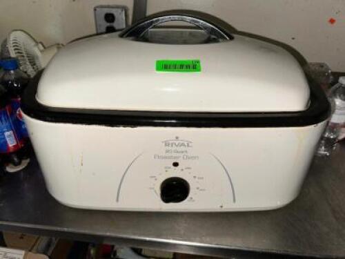 ELECTRIC CROCK POT COOKER.