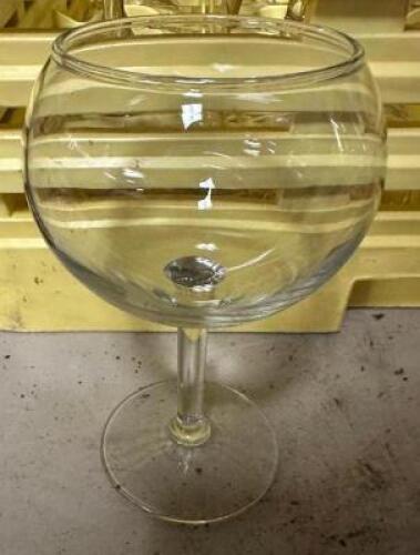 (16) BRANDY SNIFTERS