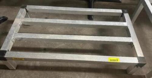 30" X 20" ALUMINUM DUNNAGE RACK