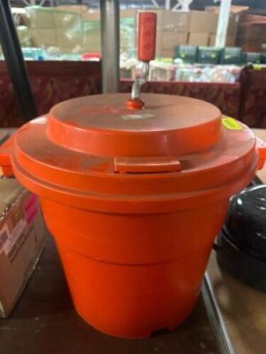 CHEF MASTER SALAD SPINNER.